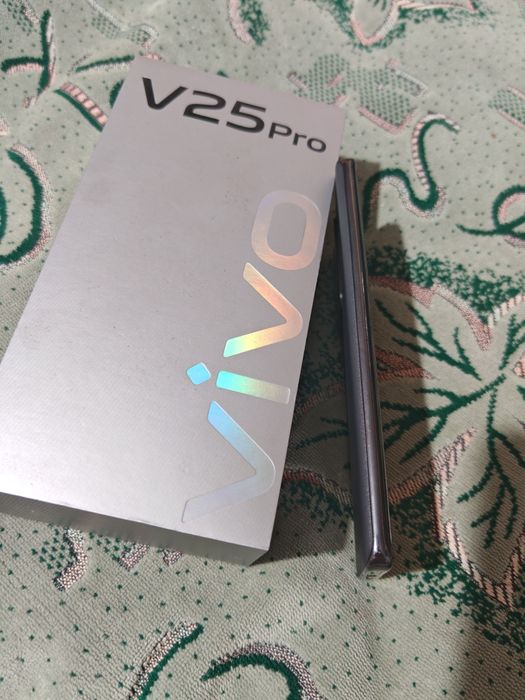 Продам Vivo V25 pro