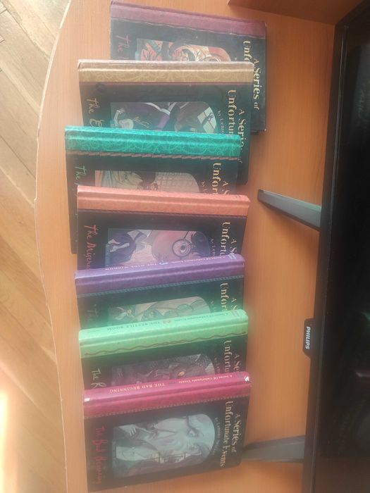 Колекция книги A series of Unfortunate Events