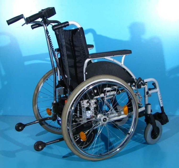 Carucior electric pliabil manevrabil insotitor Alber/ Breezy