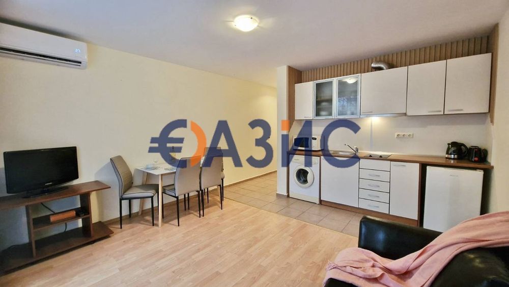 Продава се Тристаен апартамент в к.к. Слънчев бряг - 84 кв.м за 923 €/кв.м - Снимка #9