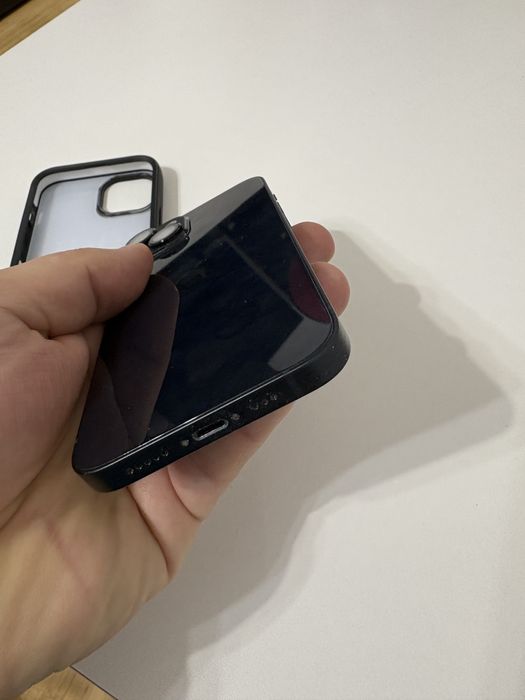 vand Iphone 14 de 128 GB Black