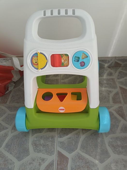 Уолкър и сортер 2 в 1 Fisher price