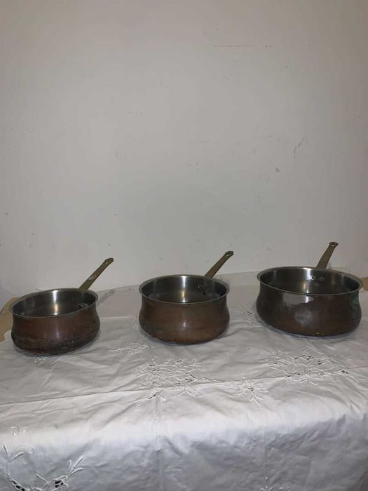 Set de 3 oale din cupru cu maner din bronz