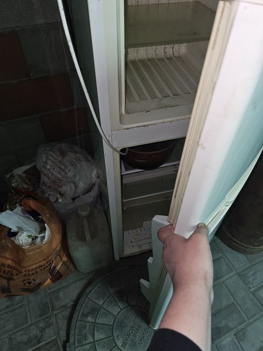 Продам холодильник срочно