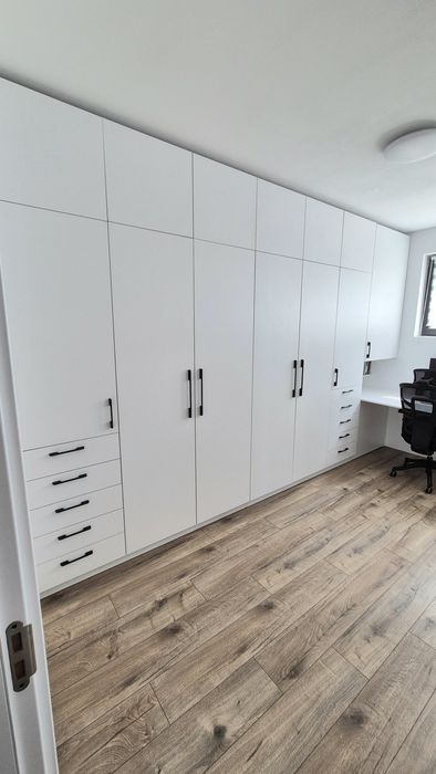 Соб. продава 3ст.апартамент+паркомясто между Виница и Св.Конст. и Ел.