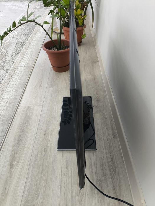 Продам телевизор