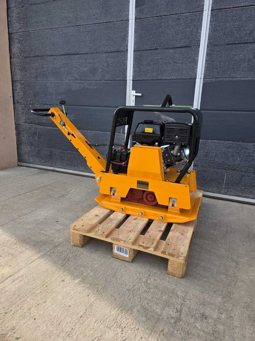 Placi compactoare diferite modele pe stoc. Greutati disponibile 60 kg, 70 kg, 80 kg, 90 kg, 120 kg, 160 kg si 220kg