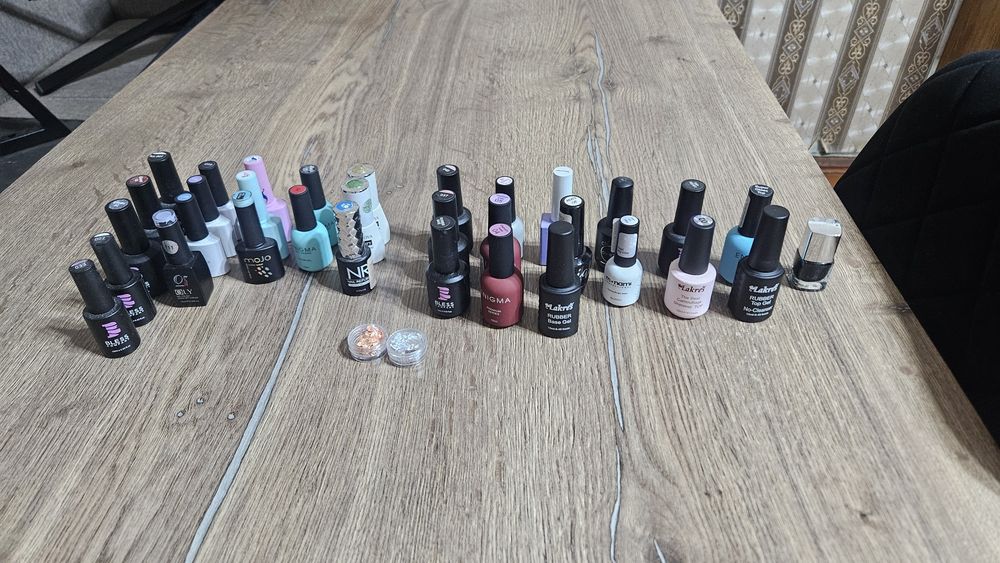 Продам всё для маникюра