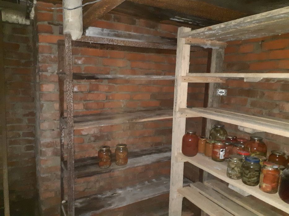 Продам дом  одельно стояши два дома