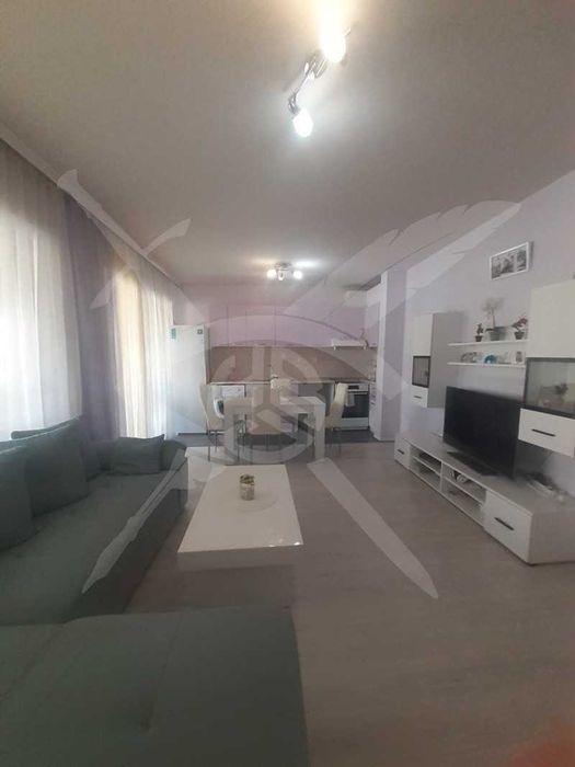Тристаен апартамент под наем в Центъра 191781