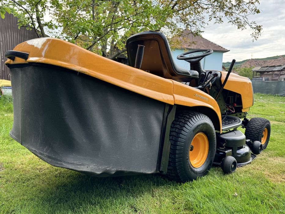 Tractoras Gazon tractor  Gazon  pentru tuns gazone