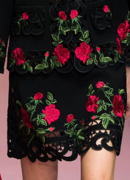 Юбка от dolce gabbana С размер с вышевкой и шелк юбки французкий длина