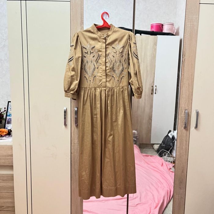 Платье срочно продам