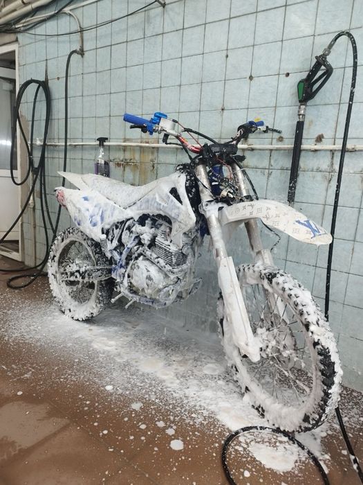Продам эндуро мотоцикл 250кубов