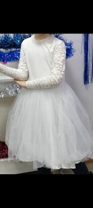 Продам платье для девочки 6,7 ,8,лет