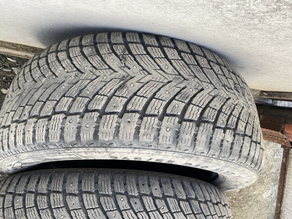 Зимняя резина 265/55/19