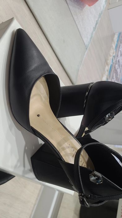 Продам туфли женские