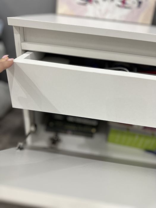 Продам тумбу под ТВ