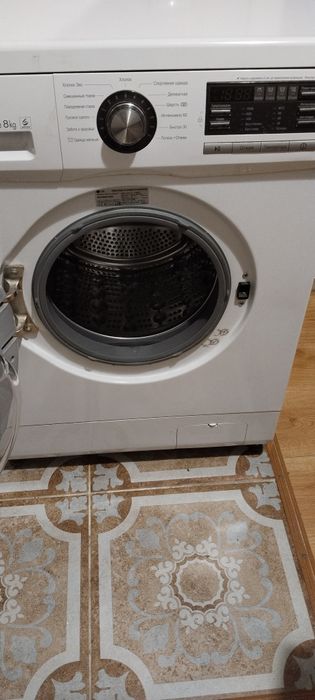 Продам б/у стиральную машину