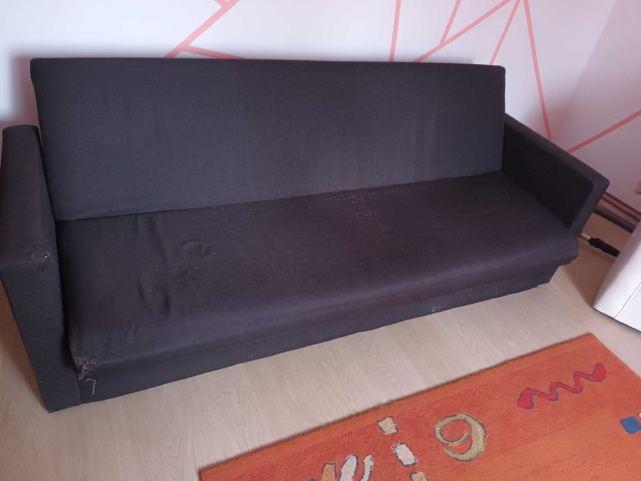 Vand canapea stare buna