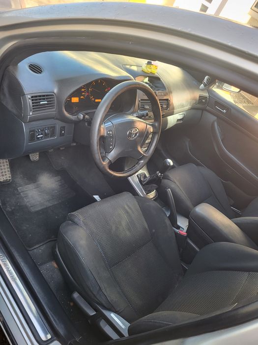 Toyota avensis t25