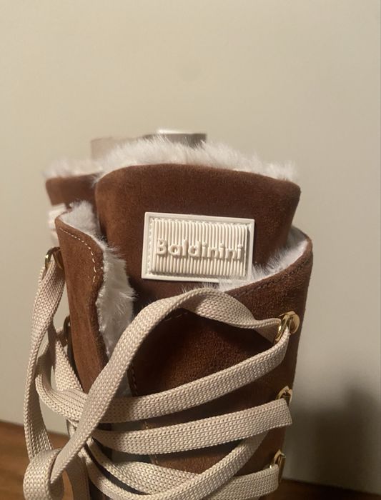 Ботуши Baldinini 37 номер НОВИ