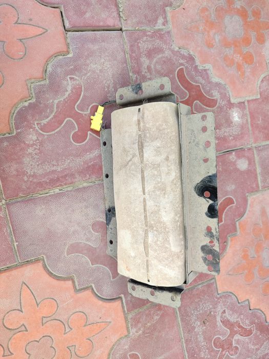 Nexia 3 airbag sotiladi arzon narxda 300.000