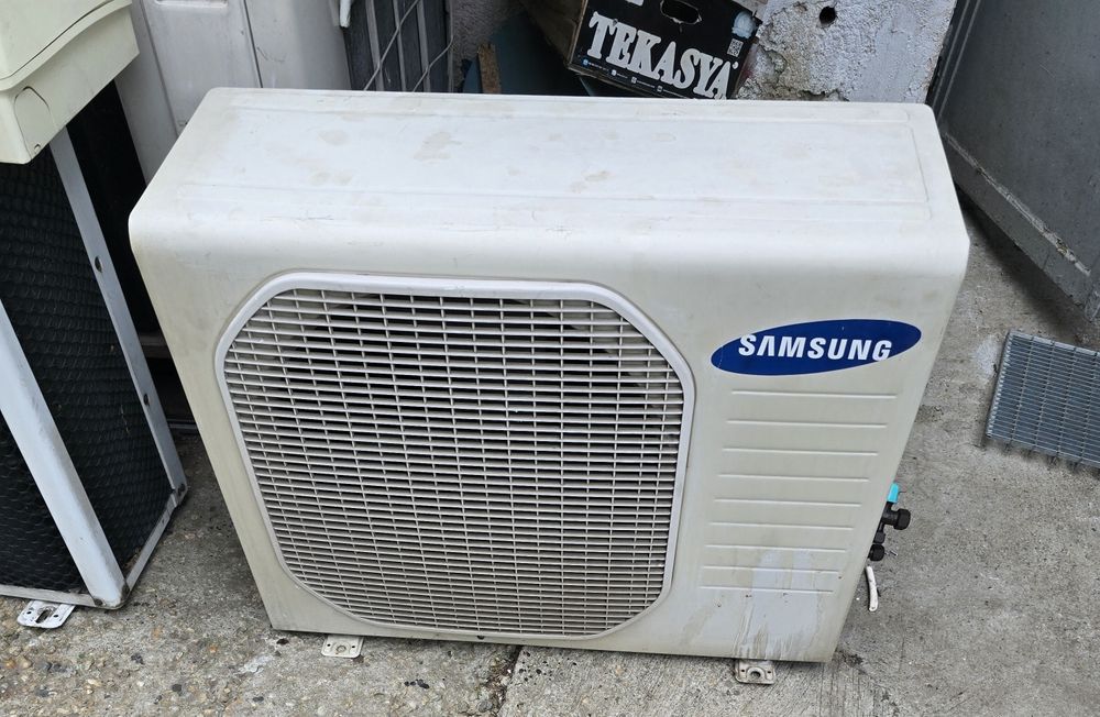 Aer conditionat Samsung,  on /off,12000btu cu montaj inclus