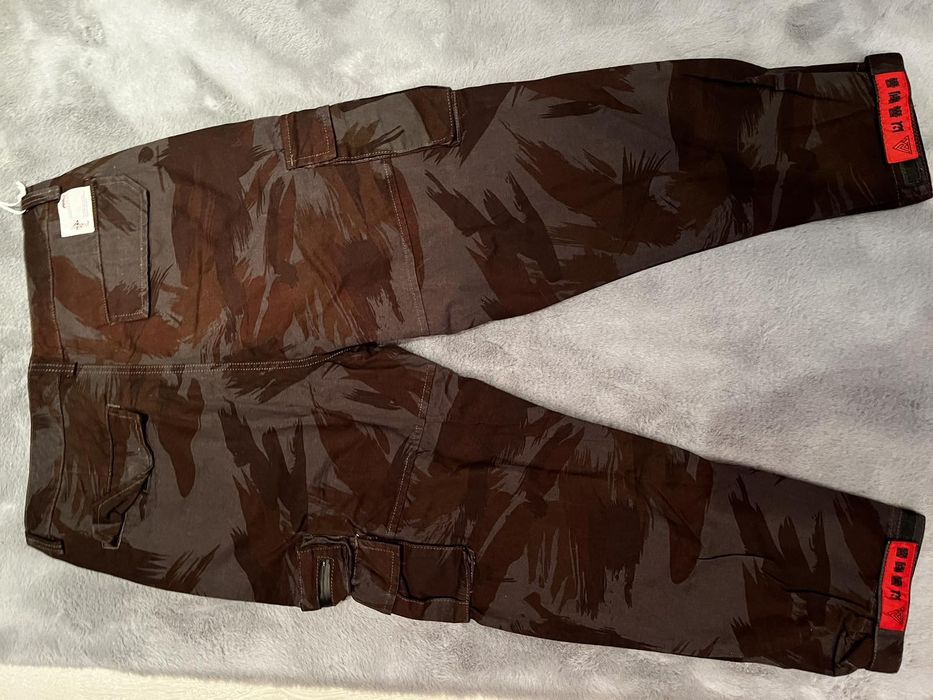 Карго дънки и карго къси панталони