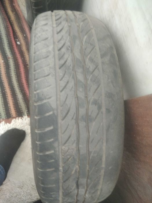 Продаются покрышки в хорошем состоянии.