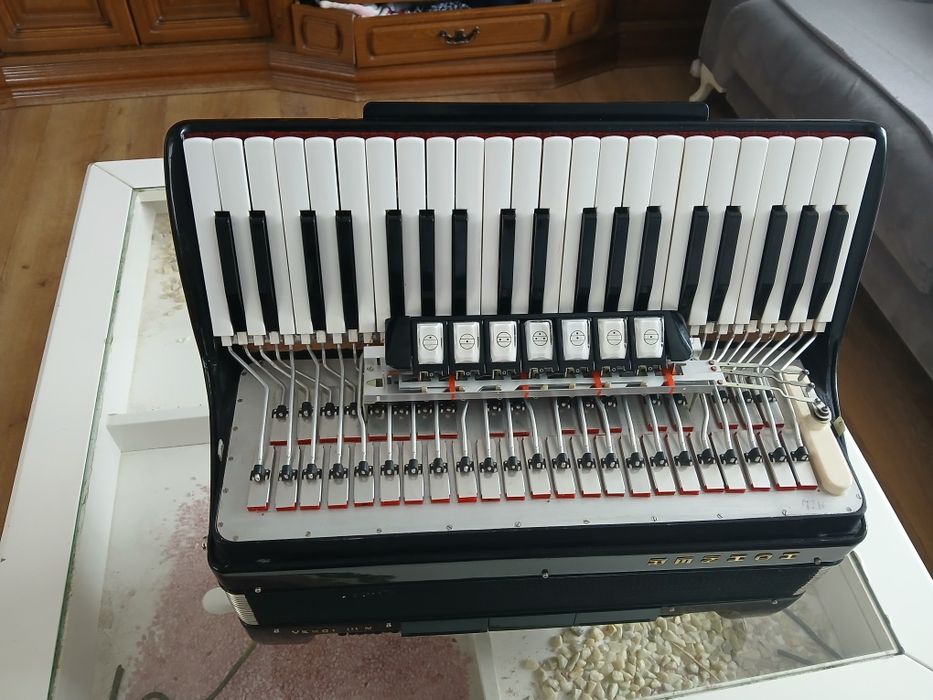 Acordeon Hohner verdi III N . 120 basi. 3/4 voci