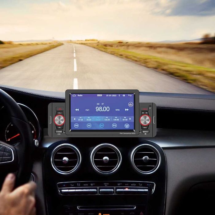 Автомобилен MP5 плейър - 1 DIN, 5" дисплей, Bluetooth, CarPlay, FM