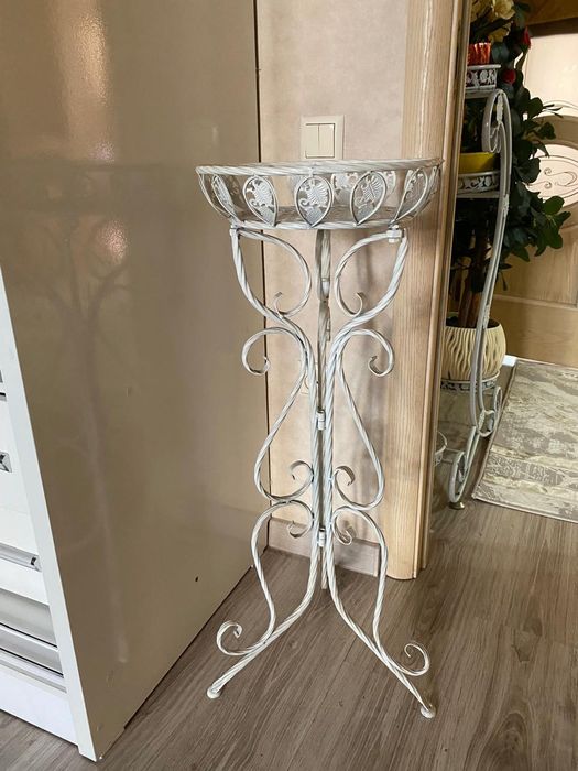 Подставка для цветов