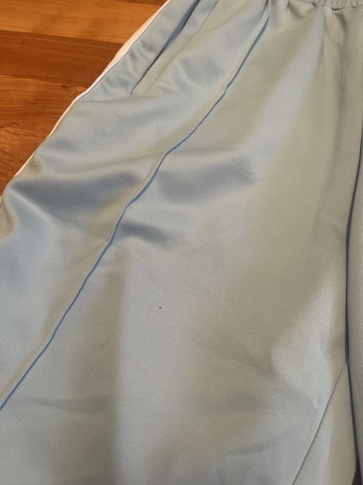 Pantaloni scurti