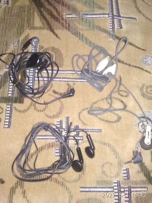 Наушники проводные
