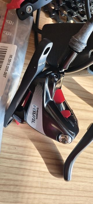 Групсет Sram RIVAL 1x11sp Gravel 11-42T