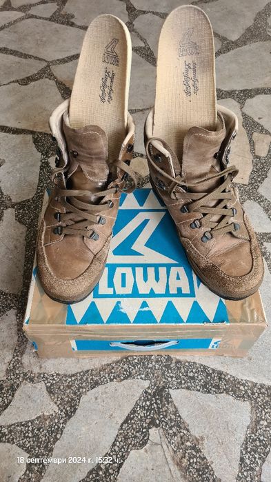 LOWA обувки маркови