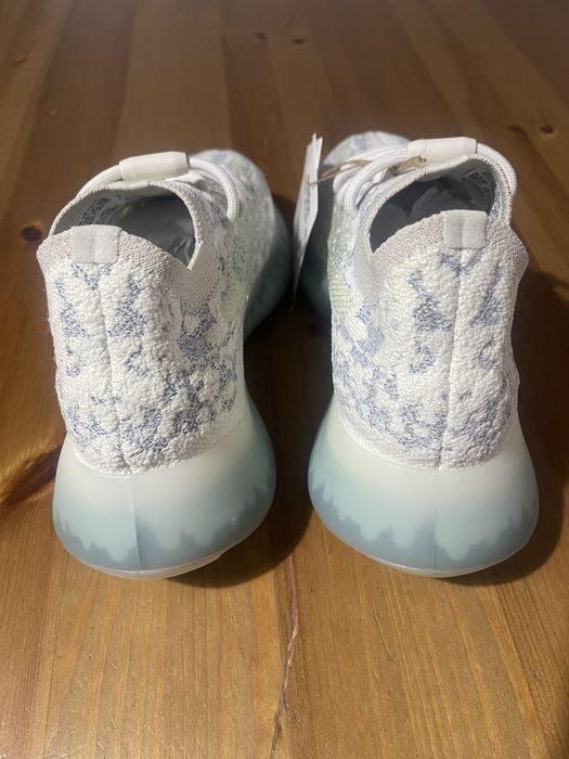 Vand Yeezy Boost 380