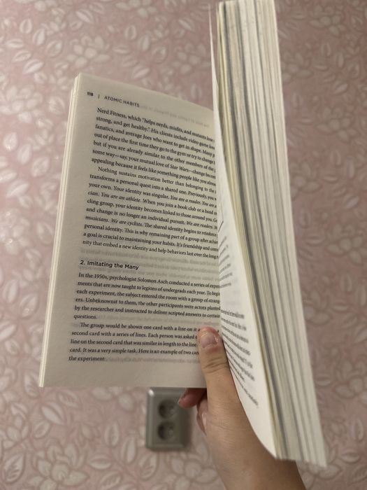 Продам книгу Atomic Habbits.город актобе