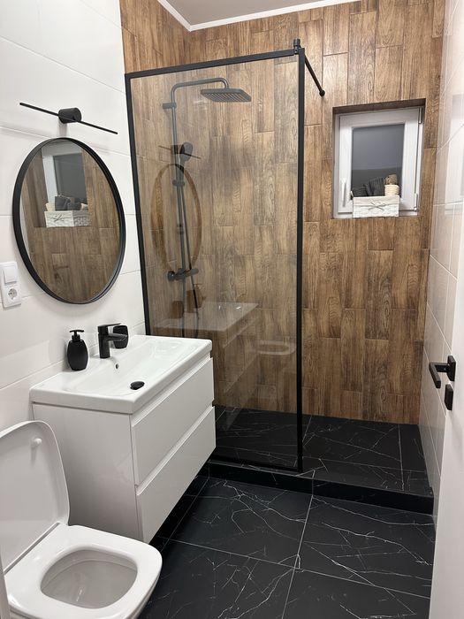 Inchiriez apartament 3 camere