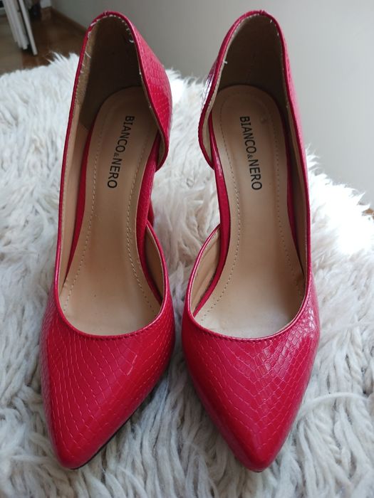 Дамски обувки и сандали номер  36 и37