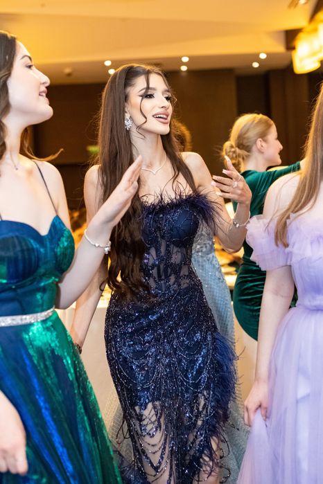 Абитуриентска Рокля от Косово