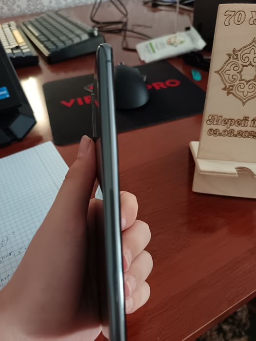 Продам Самсунг с20+