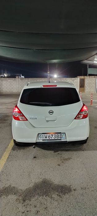 Прадтся Nissan tiida 1.6 2008 год
