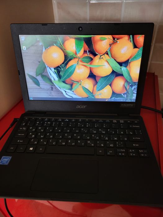 Мини ноутбук acer