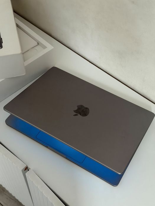MacBook PRO m3 2023