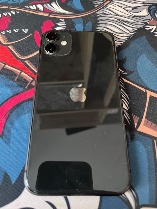 Iphone 11 в хорошем состояни