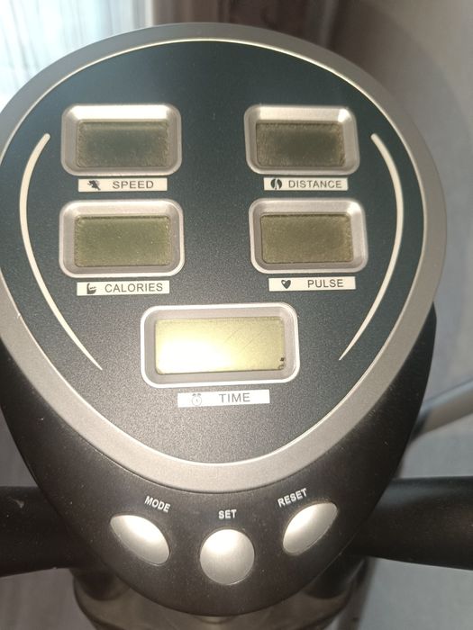 Тренажерный велосипед