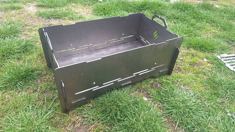 Vând grătar demontabil