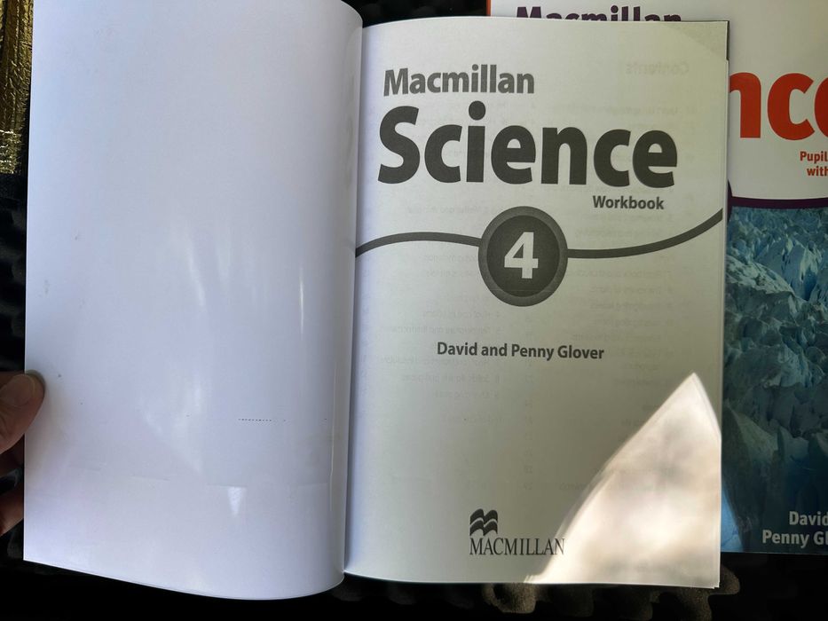 Macmillan Science 4 Pupil's book  + Work book + CD-Rom